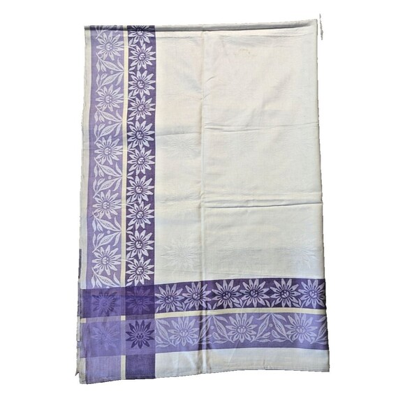 Czeckoslovakian Tablecloth 68" X 50" Daisy Purple Lavender White Cotton VTG '60s - Picture 1 of 7